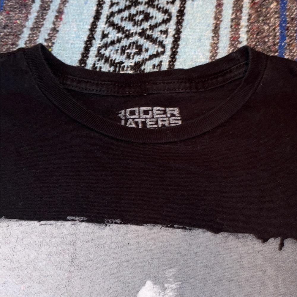 Roger Waters 2022 Tour Concert Tee Shirt - Picture 3 of 9